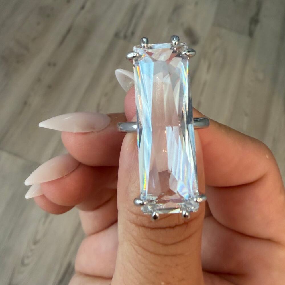Swarovski Mesmera cocktail ring SIZE 50